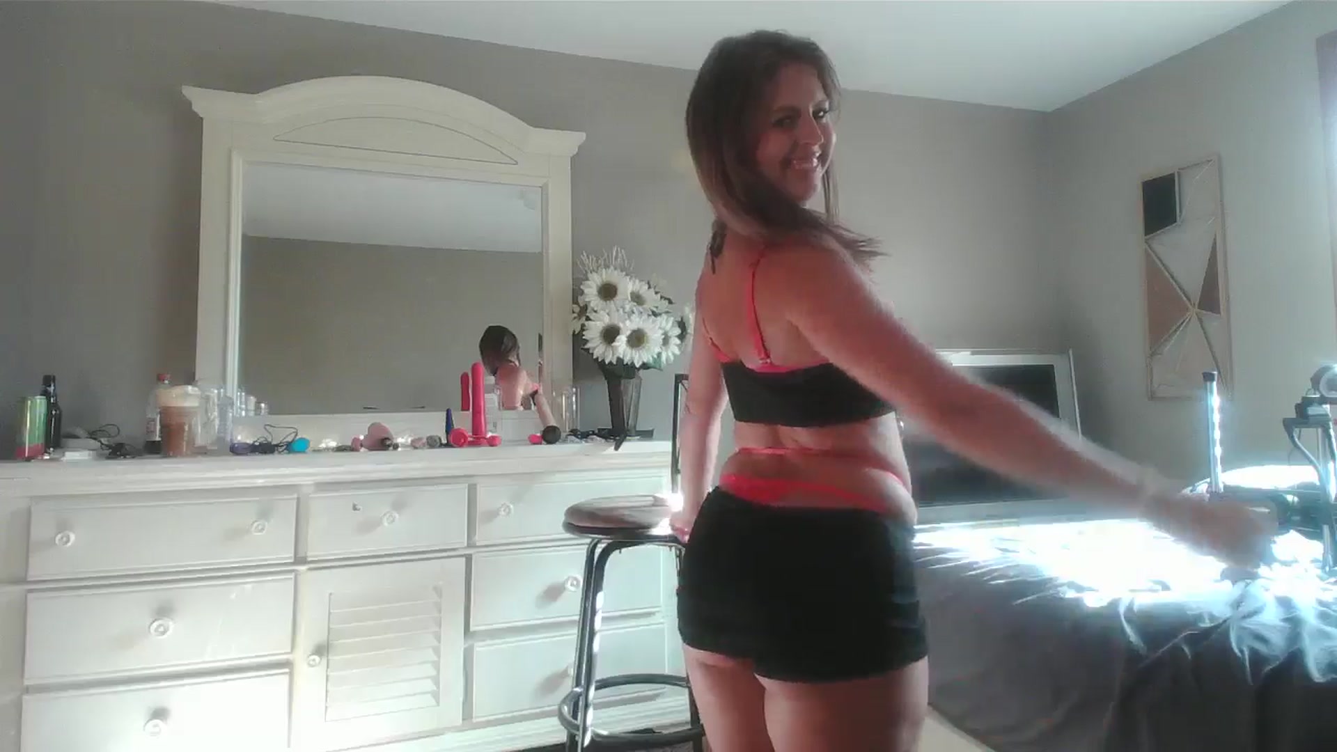 Gallery image thumbnail from WhisperGirl21's myfreecams stream on, 09/04/2024, 14:22 image 2 of 20