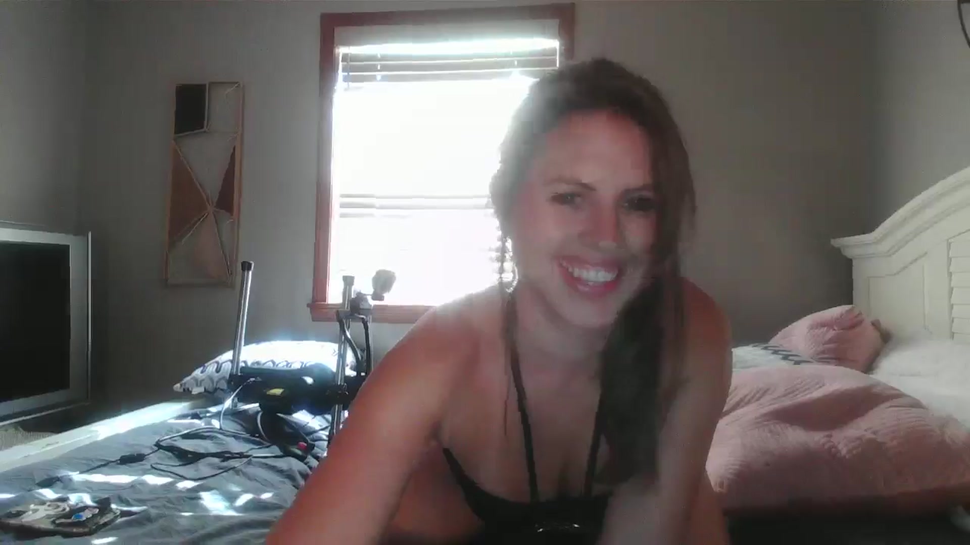 Gallery image thumbnail from WhisperGirl21's myfreecams stream on, 09/04/2024, 15:09 image 4 of 20