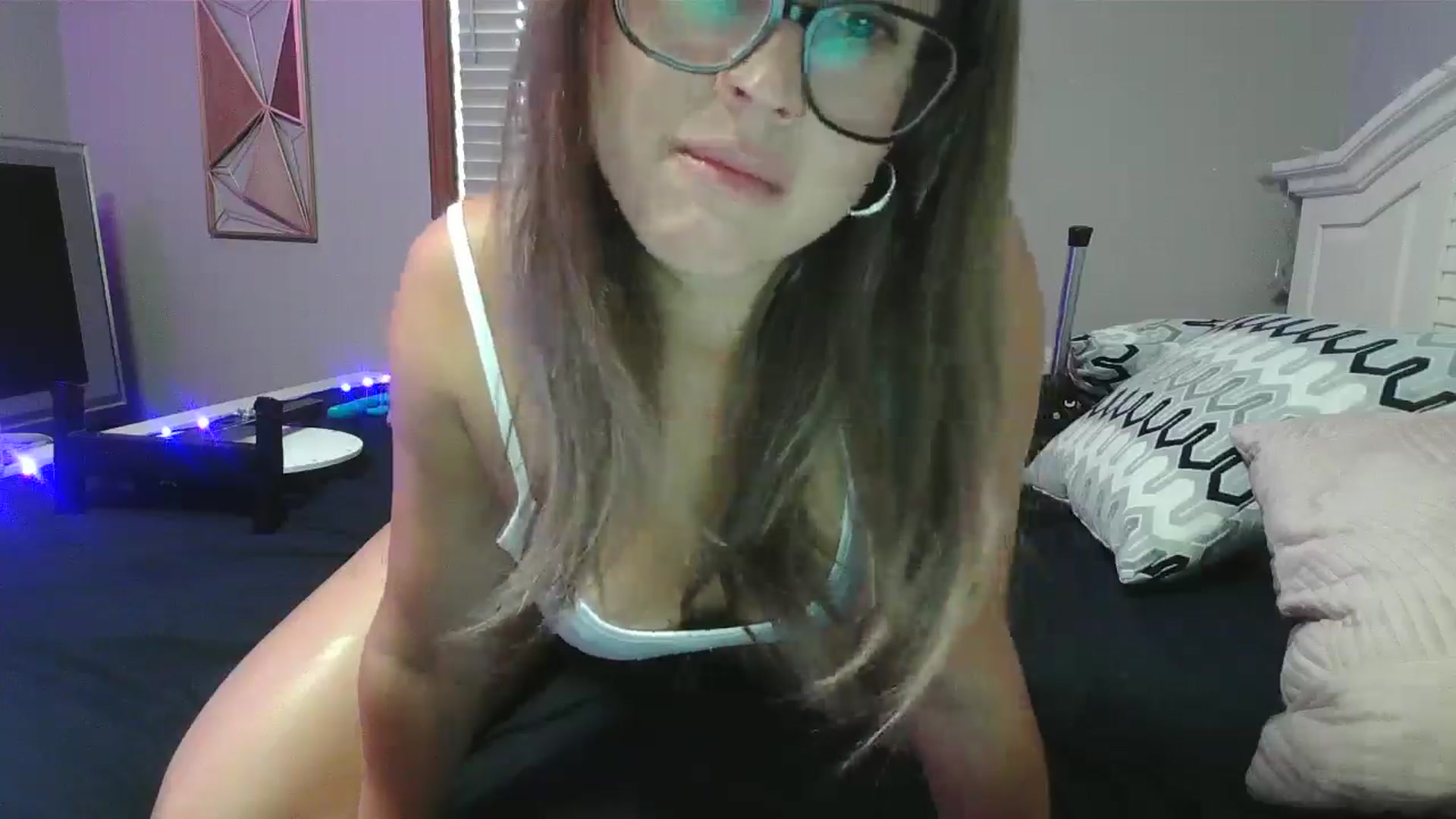 Gallery image thumbnail from WhisperGirl21's myfreecams stream on, 09/09/2024, 19:45 image 16 of 20