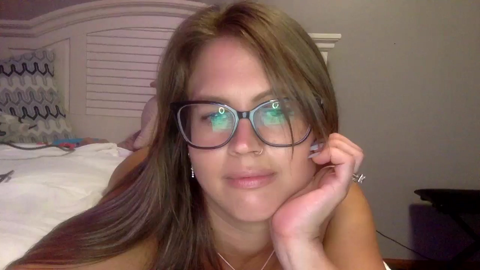 Gallery image thumbnail from WhisperGirl21's myfreecams stream on, 09/13/2024, 05:26 image 17 of 20