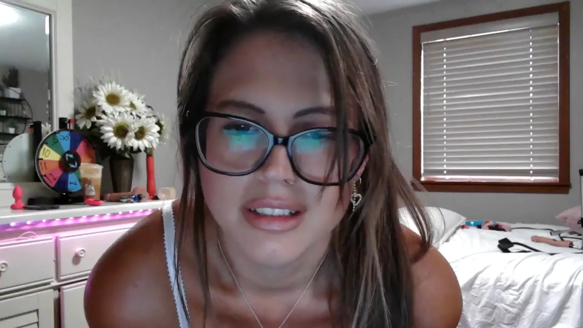 Gallery image thumbnail from WhisperGirl21's myfreecams stream on, 09/16/2024, 17:52 image 14 of 20