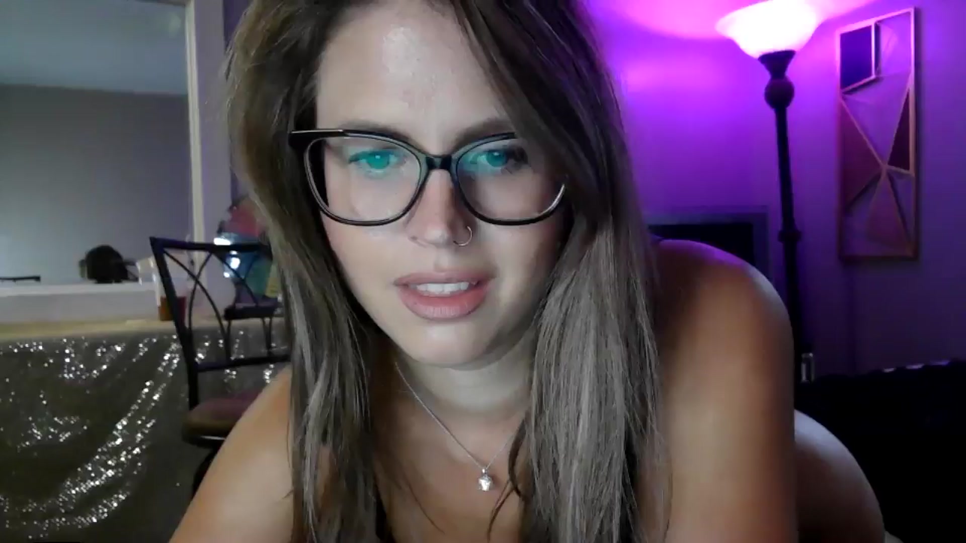 Gallery image thumbnail from WhisperGirl21's myfreecams stream on, 09/23/2024, 20:20 image 18 of 20