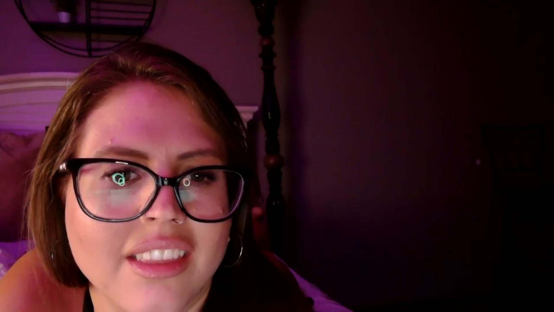 Gallery image thumbnail from WhisperGirl21's myfreecams stream on, 09/27/2024, 04:53 image 17 of 20