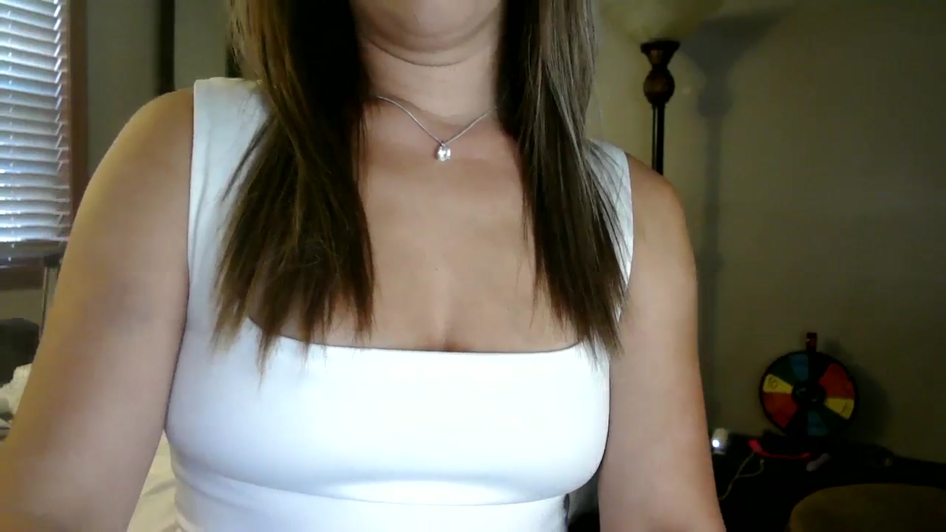 Gallery image thumbnail from WhisperGirl21's myfreecams stream on, 10/08/2024, 20:31 image 15 of 20
