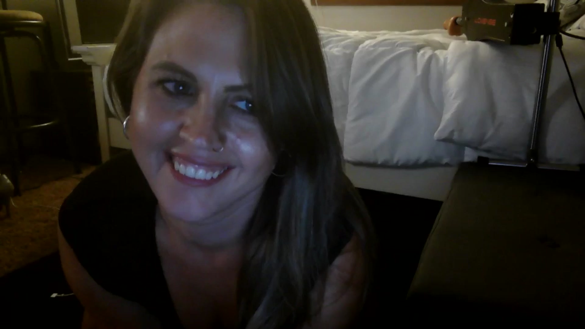 Gallery image thumbnail from WhisperGirl21's myfreecams stream on, 10/29/2024, 05:02 image 17 of 20