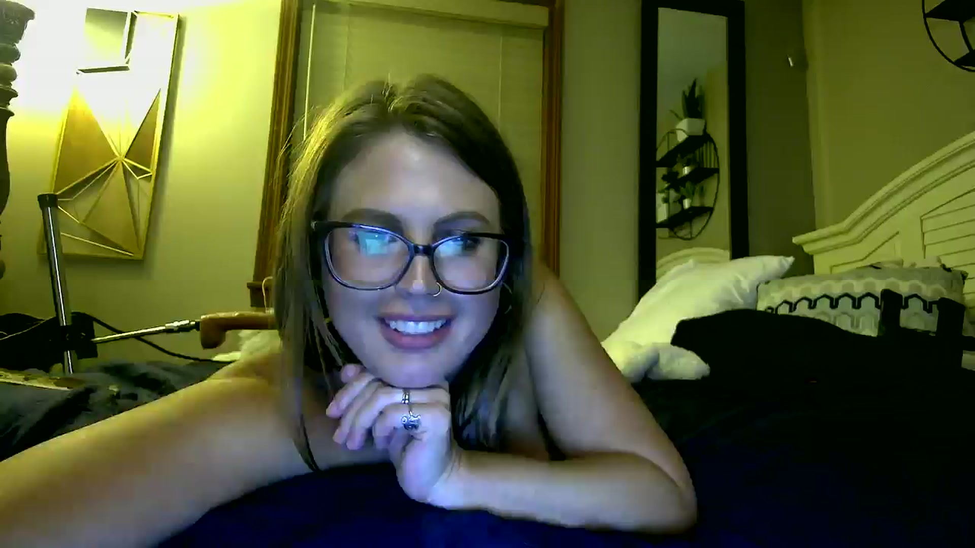 Gallery image thumbnail from WhisperGirl21's myfreecams stream on, 11/03/2024, 02:41 image 9 of 20