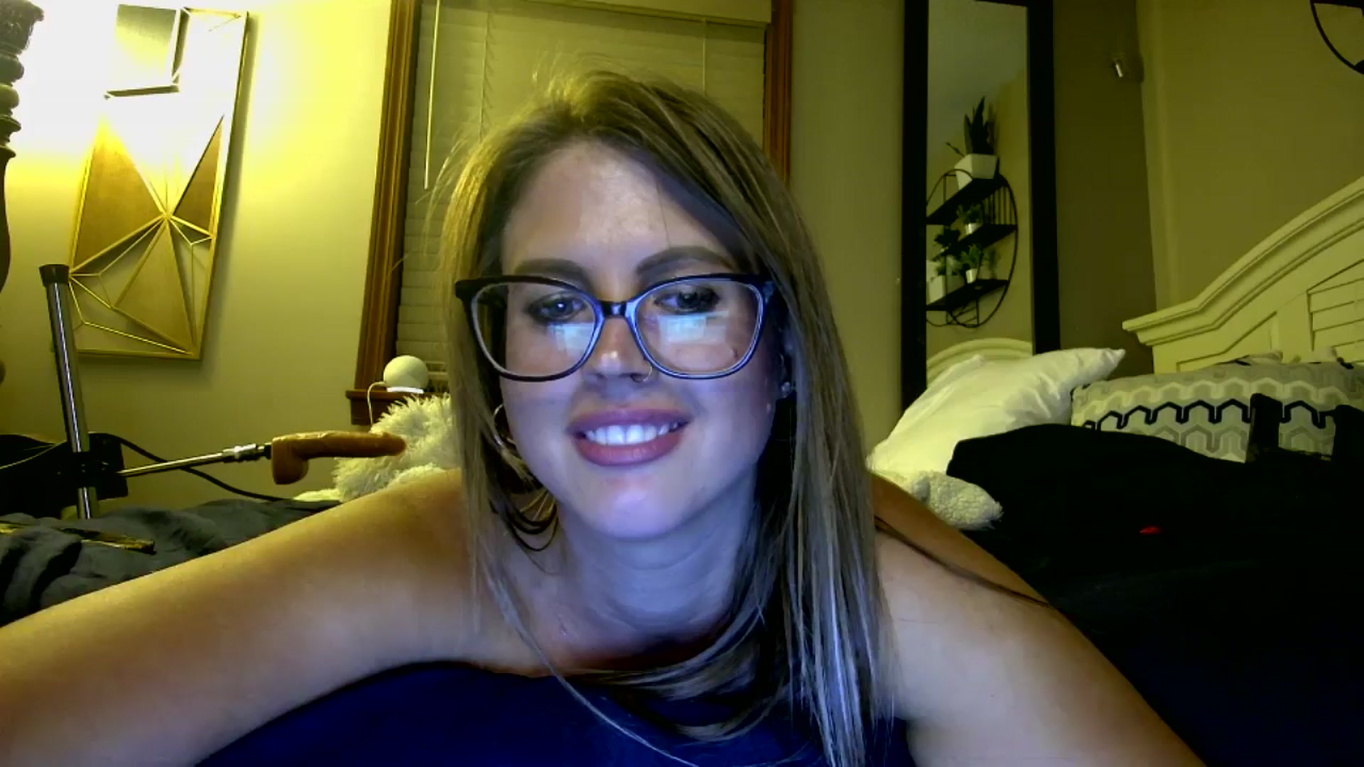 Gallery image thumbnail from WhisperGirl21's myfreecams stream on, 11/03/2024, 02:41 image 20 of 20