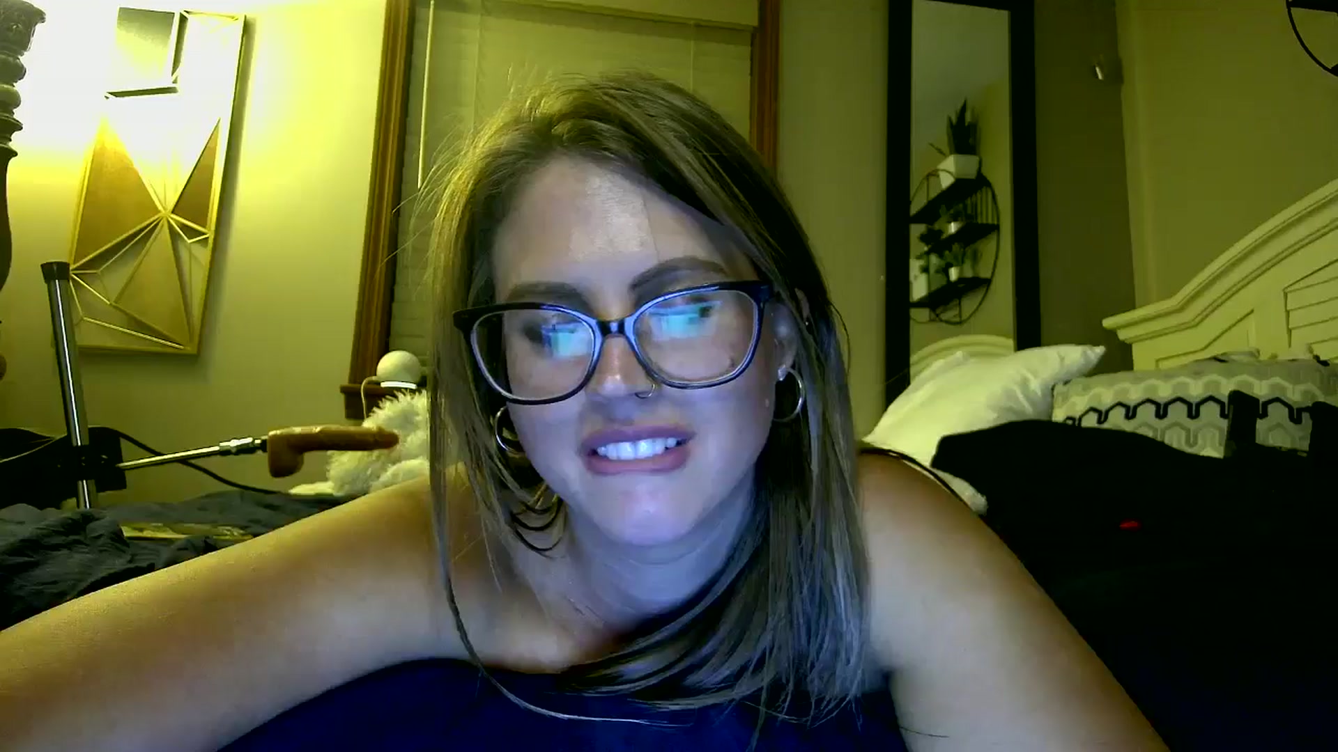 Gallery image thumbnail from WhisperGirl21's myfreecams stream on, 11/03/2024, 02:41 image 16 of 20