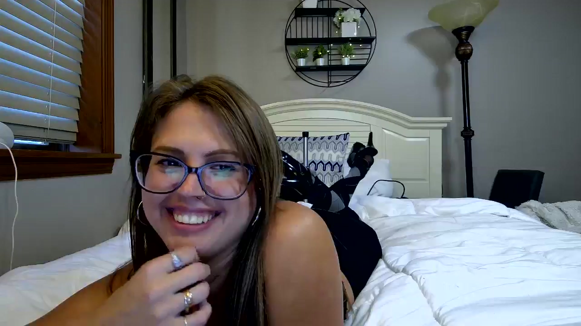 Gallery image thumbnail from WhisperGirl21's myfreecams stream on, 11/12/2024, 22:01 image 6 of 20