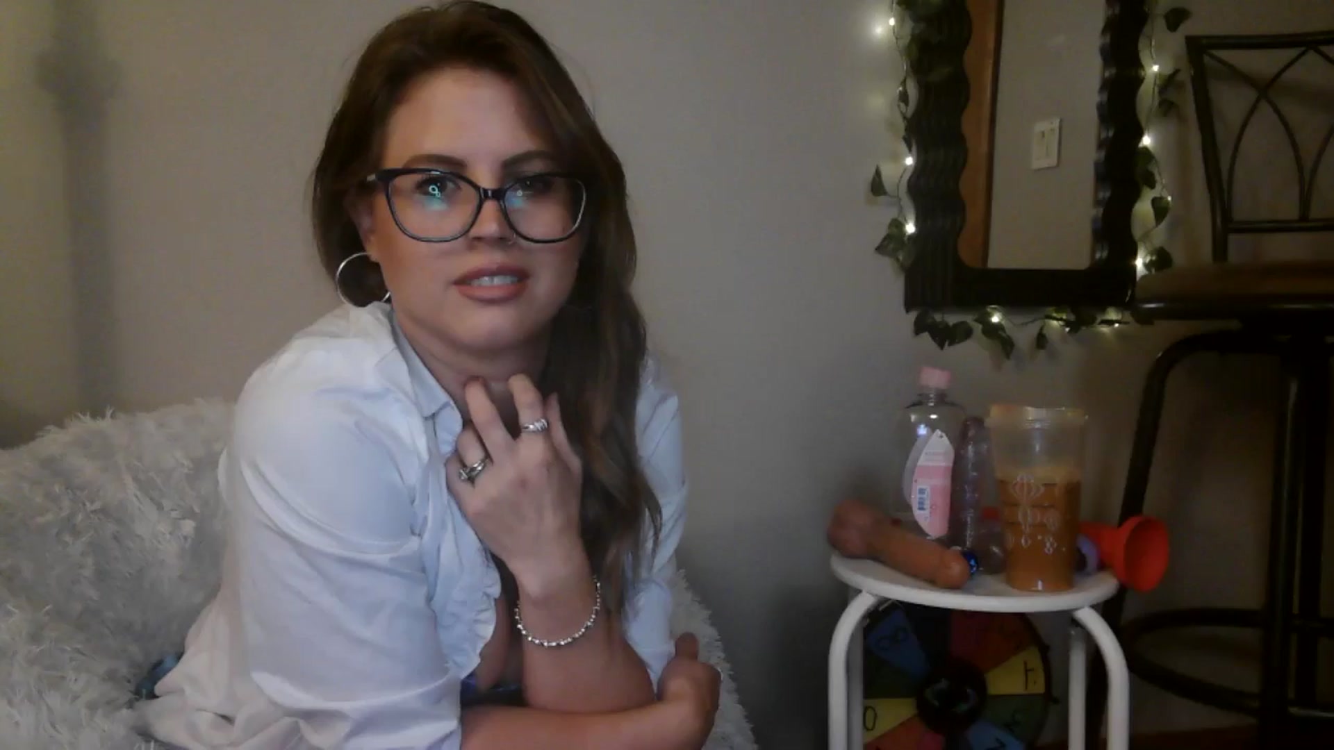 Gallery image thumbnail from WhisperGirl21's myfreecams stream on, 11/19/2024, 16:04 image 11 of 20