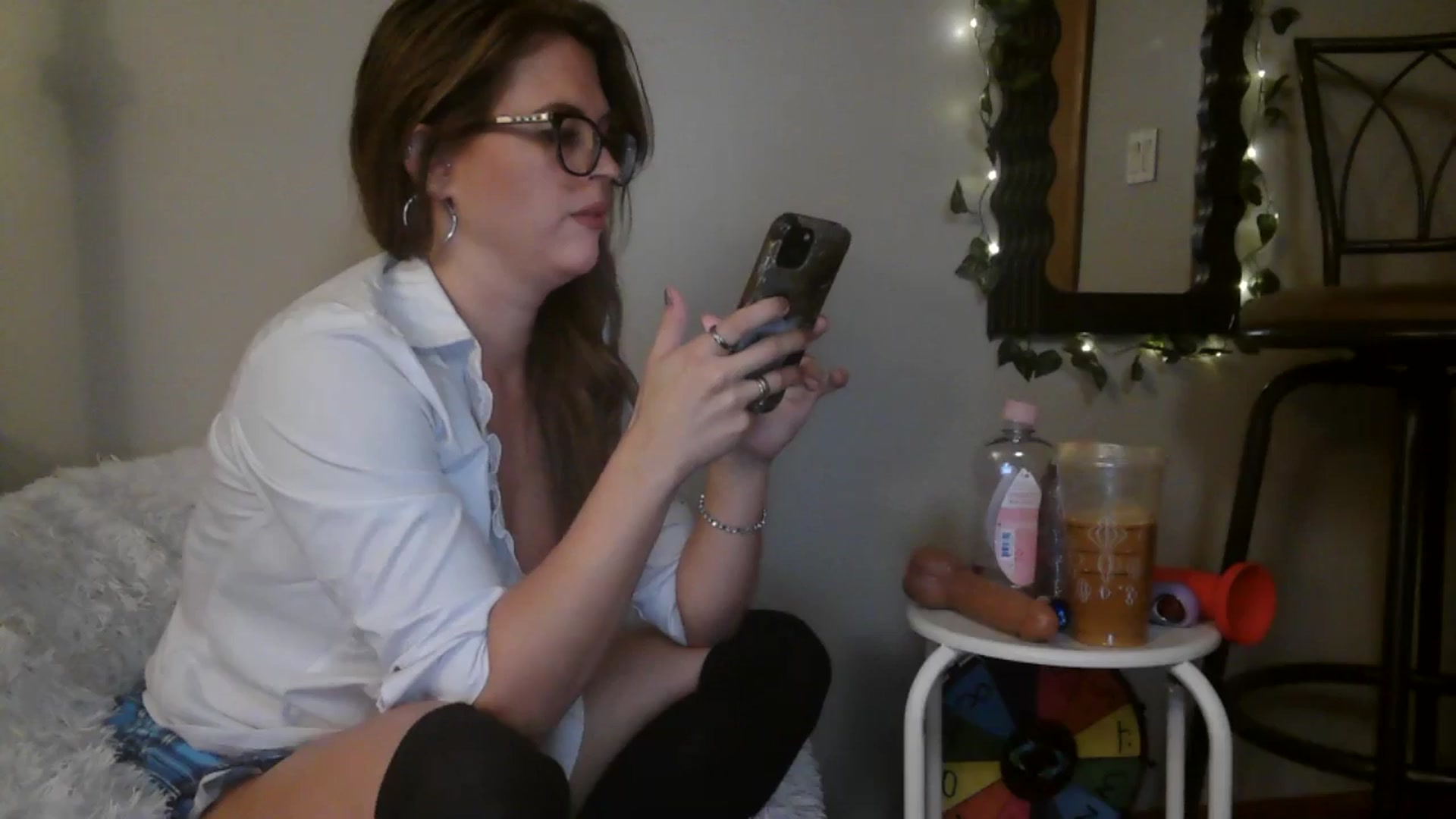 Gallery image thumbnail from WhisperGirl21's myfreecams stream on, 11/19/2024, 16:04 image 5 of 20