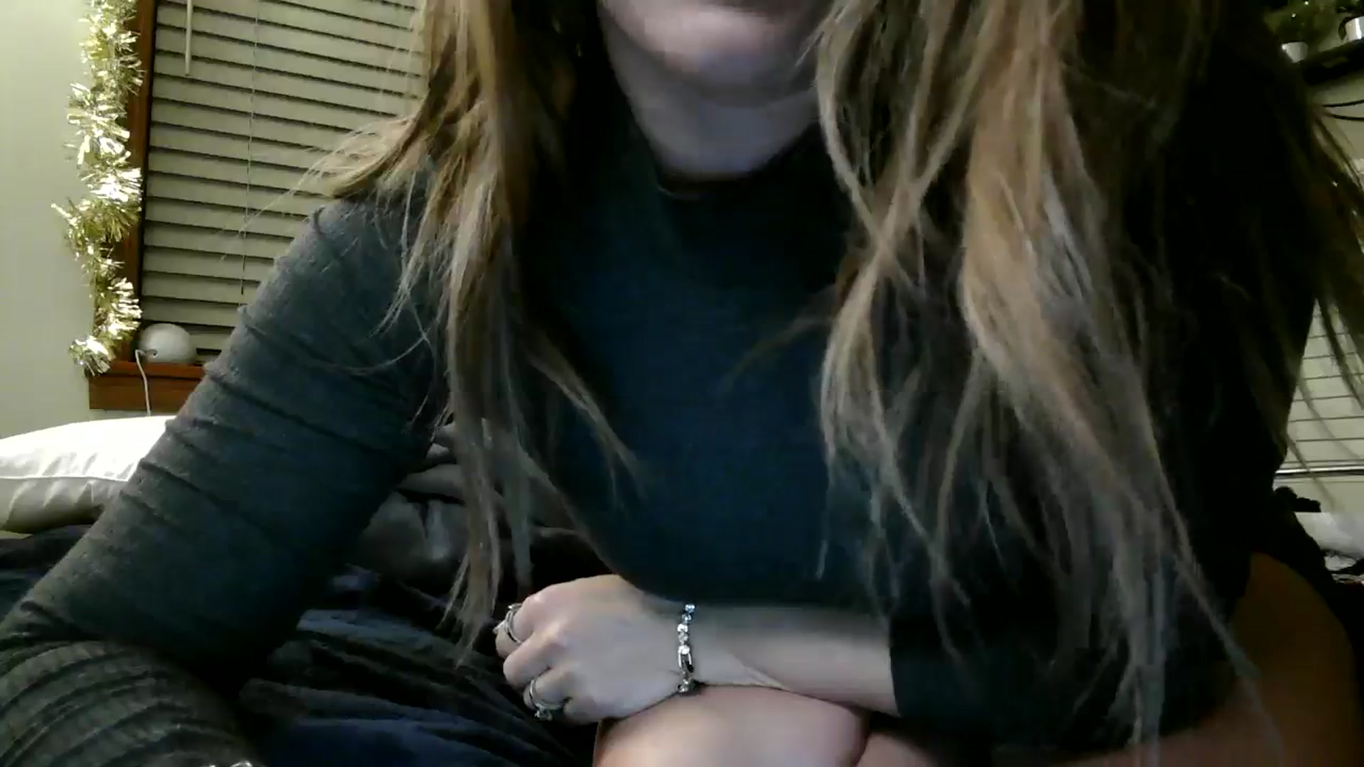 Gallery image thumbnail from WhisperGirl21's myfreecams stream on, 11/29/2024, 06:40 image 16 of 20