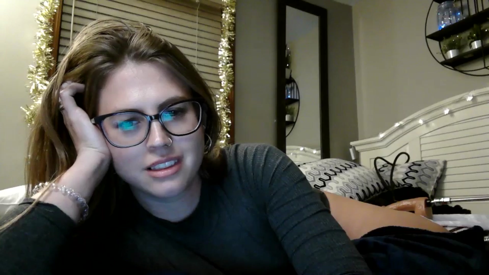 Gallery image thumbnail from WhisperGirl21's myfreecams stream on, 11/29/2024, 06:40 image 20 of 20