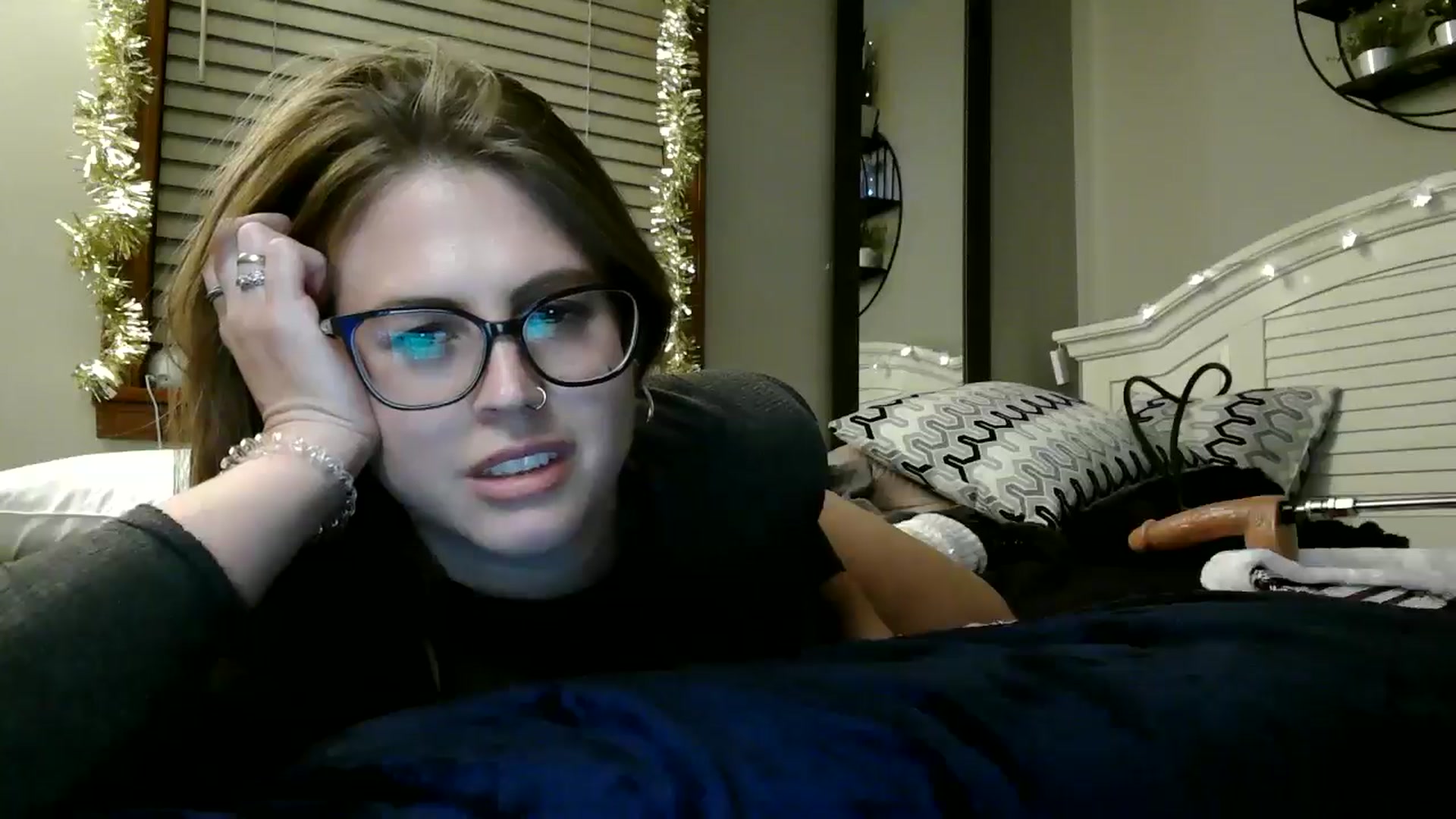 Gallery image thumbnail from WhisperGirl21's myfreecams stream on, 11/29/2024, 06:40 image 2 of 20
