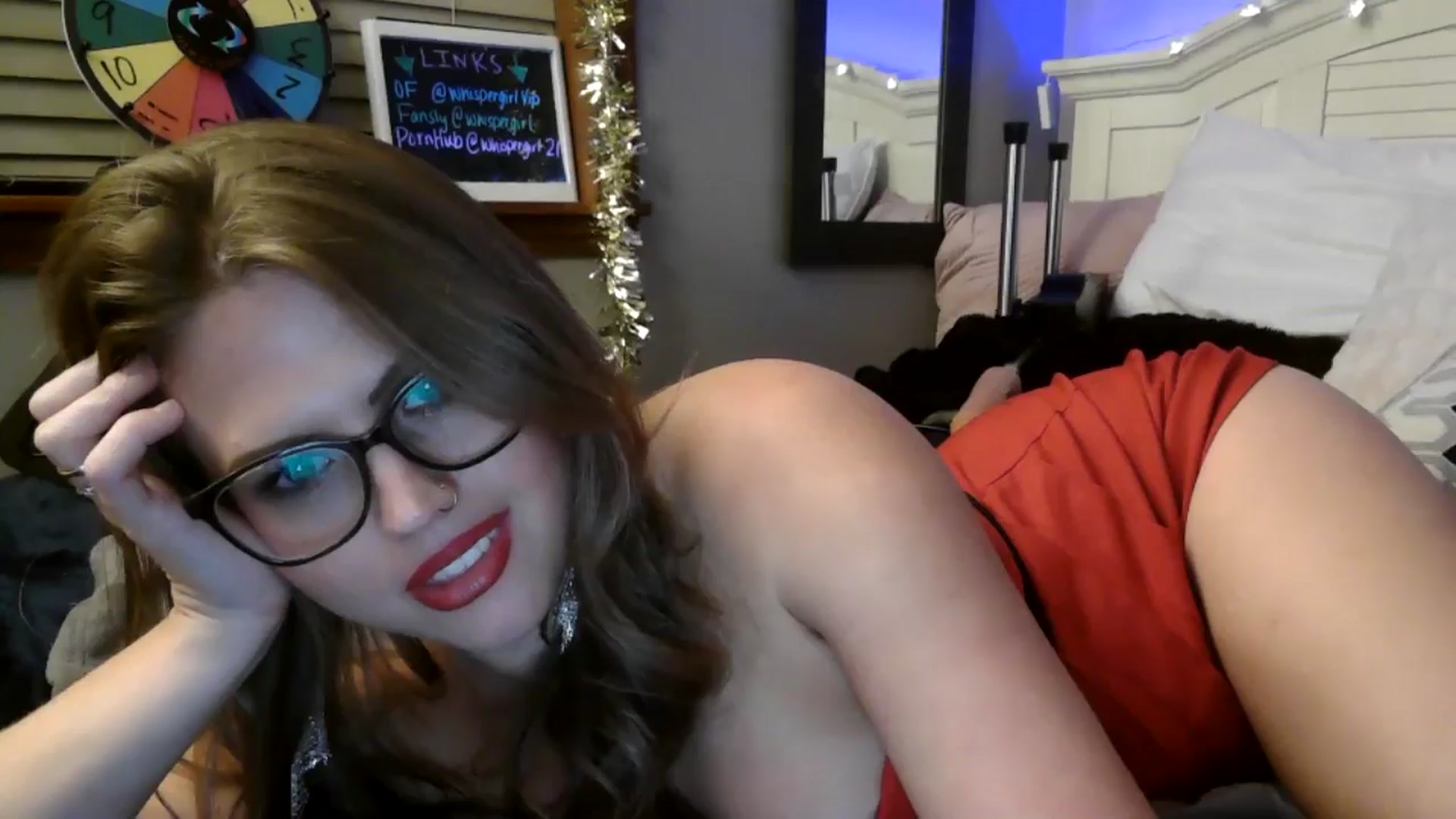 Gallery image thumbnail from WhisperGirl21's myfreecams stream on, 11/30/2024, 06:15 image 10 of 20