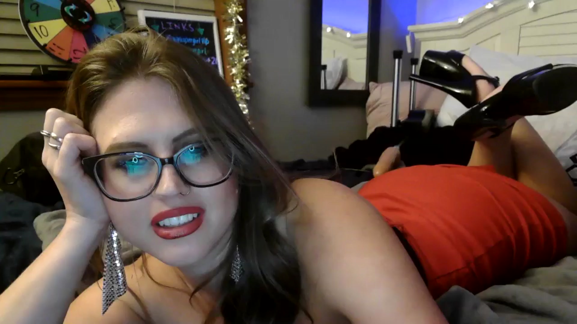 Gallery image thumbnail from WhisperGirl21's myfreecams stream on, 11/30/2024, 06:33 image 1 of 20