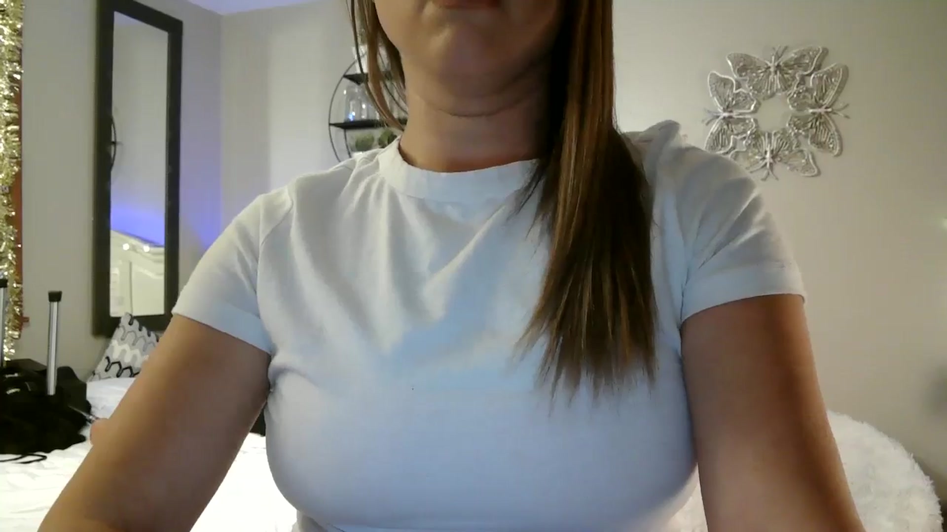 Gallery image thumbnail from WhisperGirl21's myfreecams stream on, 12/04/2024, 22:15 image 12 of 20