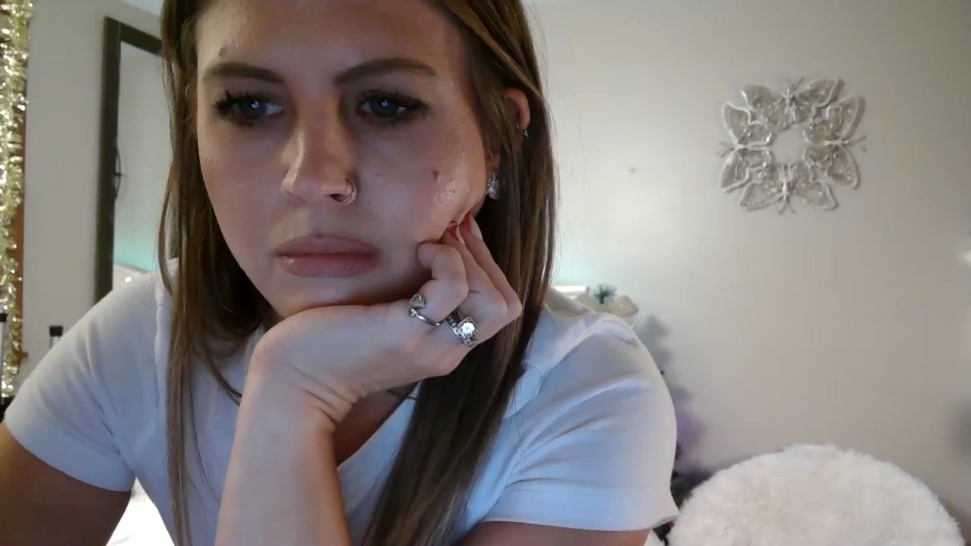 Gallery image thumbnail from WhisperGirl21's myfreecams stream on, 12/04/2024, 22:15 image 10 of 20