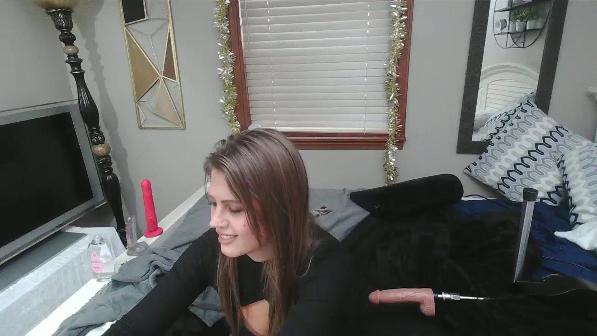 Gallery image thumbnail from WhisperGirl21's myfreecams stream on, 12/17/2024, 21:53 image 20 of 20