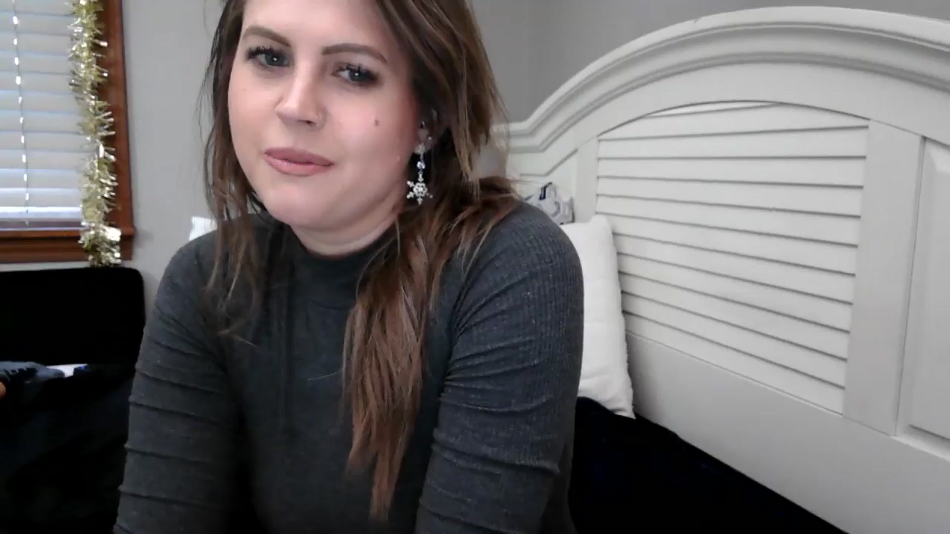 Gallery image thumbnail from WhisperGirl21's myfreecams stream on, 12/20/2024, 22:07 image 19 of 20