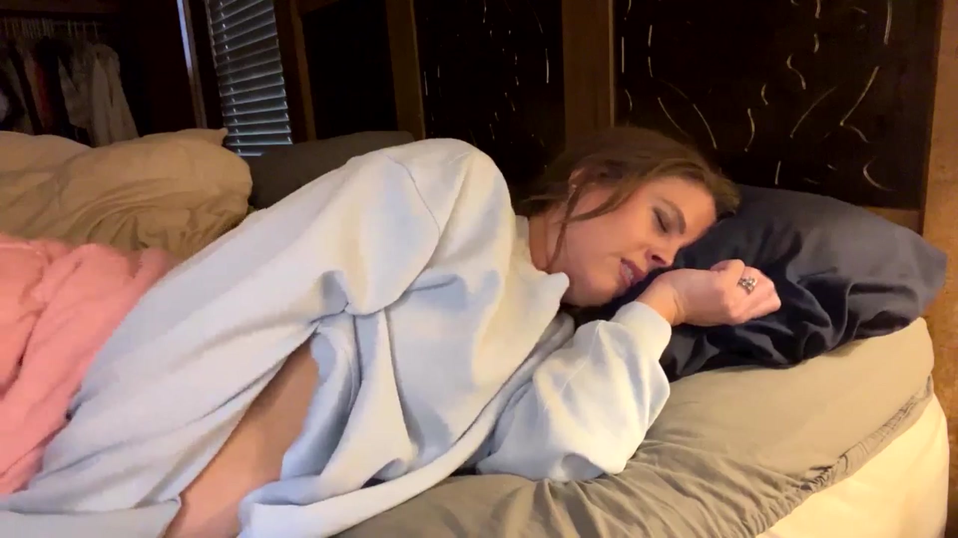 Gallery image thumbnail from WhisperGirl21's myfreecams stream on, 12/24/2024, 20:55 image 3 of 20