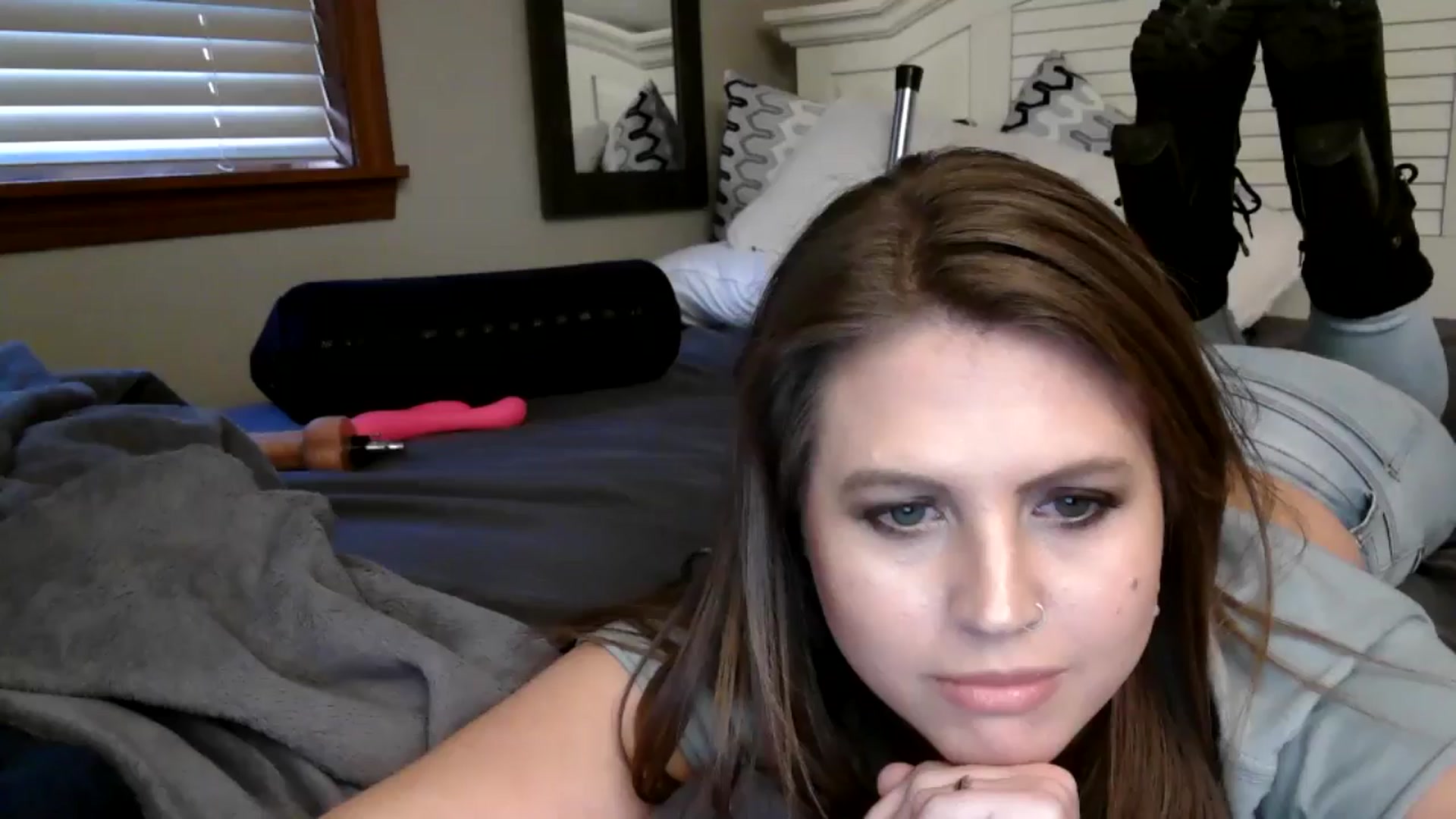 Gallery image thumbnail from WhisperGirl21's myfreecams stream on, 01/03/2025, 21:18 image 19 of 20