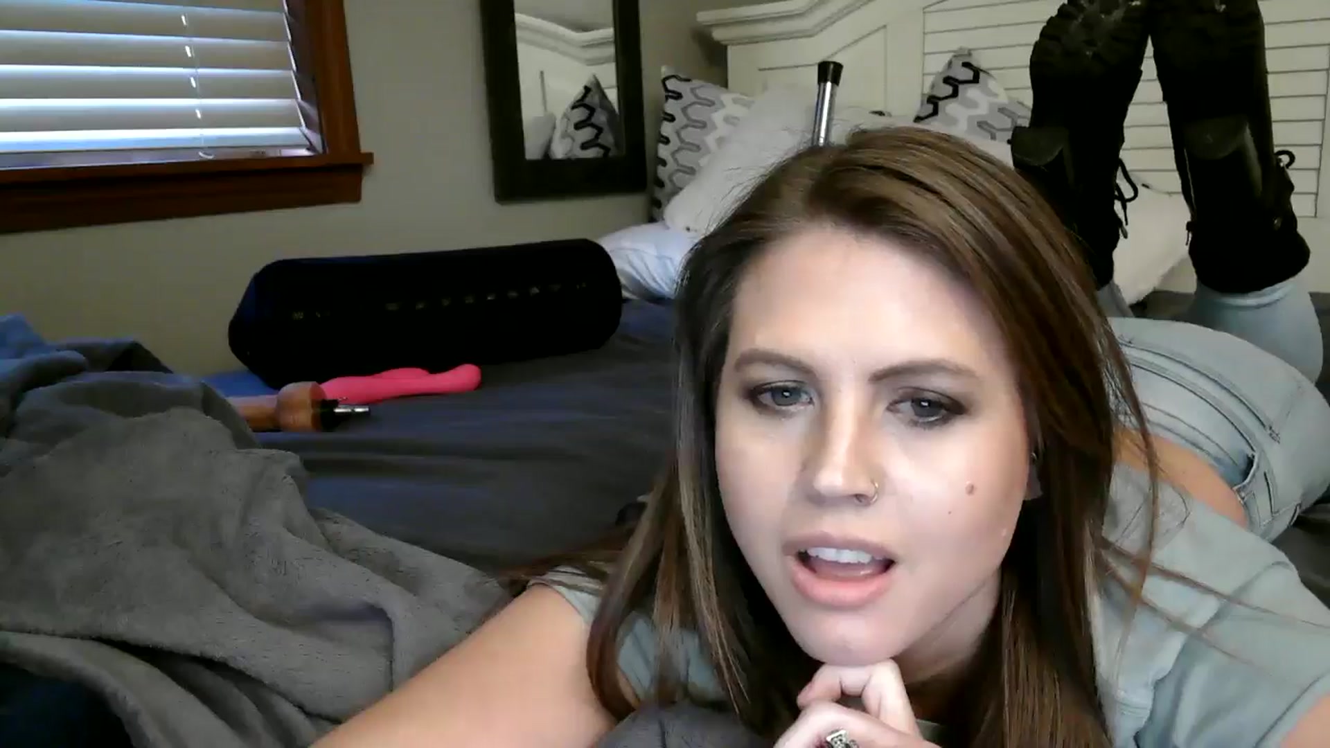 Gallery image thumbnail from WhisperGirl21's myfreecams stream on, 01/03/2025, 21:18 image 20 of 20