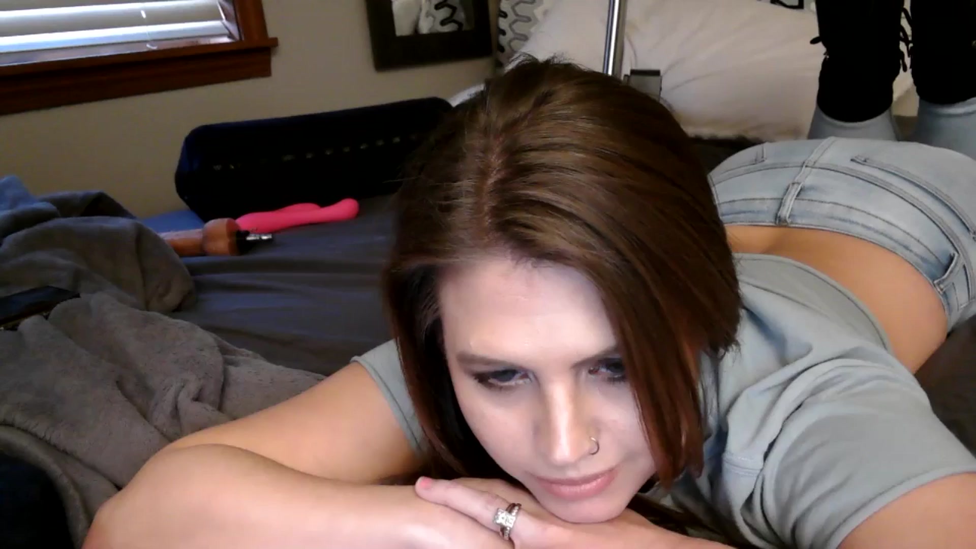 Gallery image thumbnail from WhisperGirl21's myfreecams stream on, 01/03/2025, 21:18 image 11 of 20