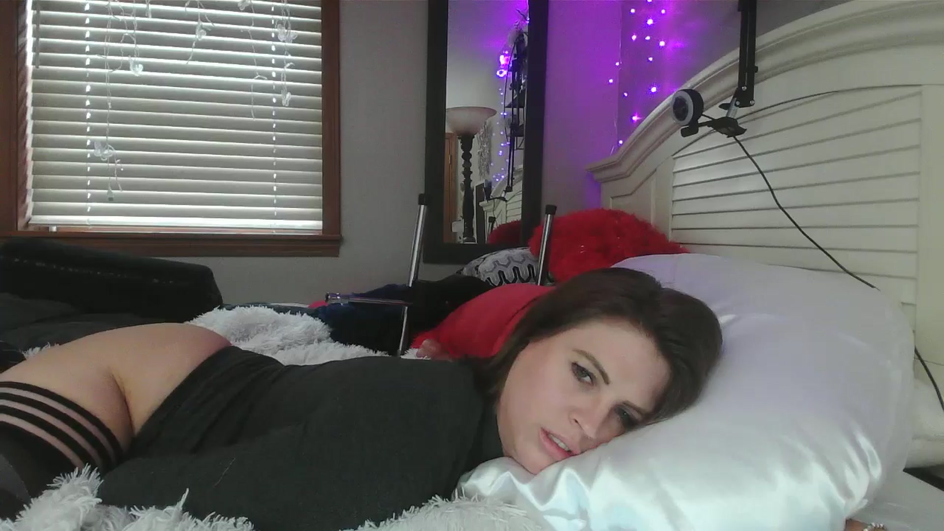 Gallery image thumbnail from WhisperGirl21's myfreecams stream on, 01/17/2025, 19:49 image 11 of 20
