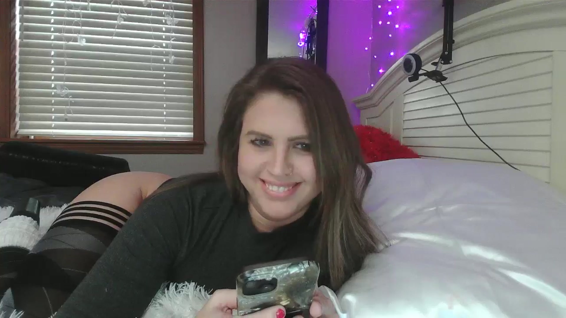 Gallery image thumbnail from WhisperGirl21's myfreecams stream on, 01/17/2025, 19:49 image 15 of 20