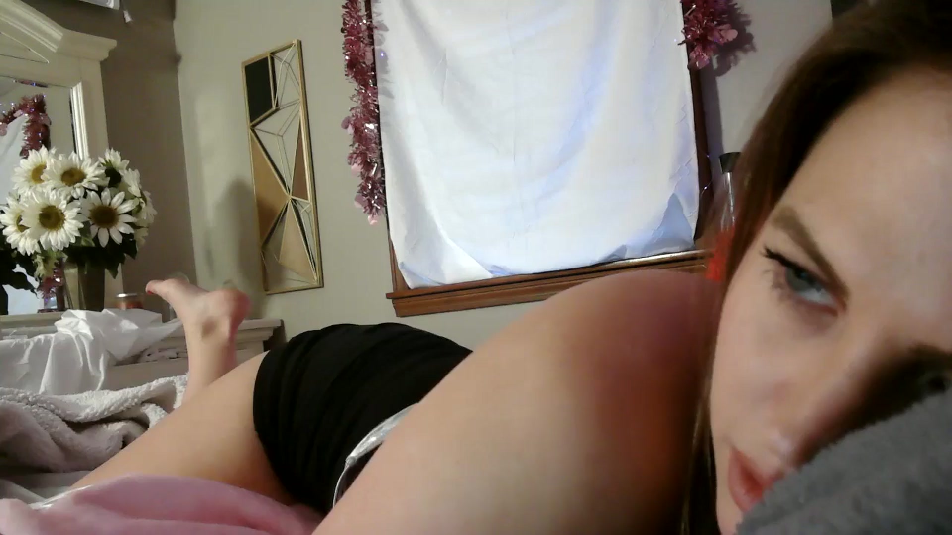 Gallery image thumbnail from WhisperGirl21's myfreecams stream on, 01/24/2025, 19:42 image 15 of 20