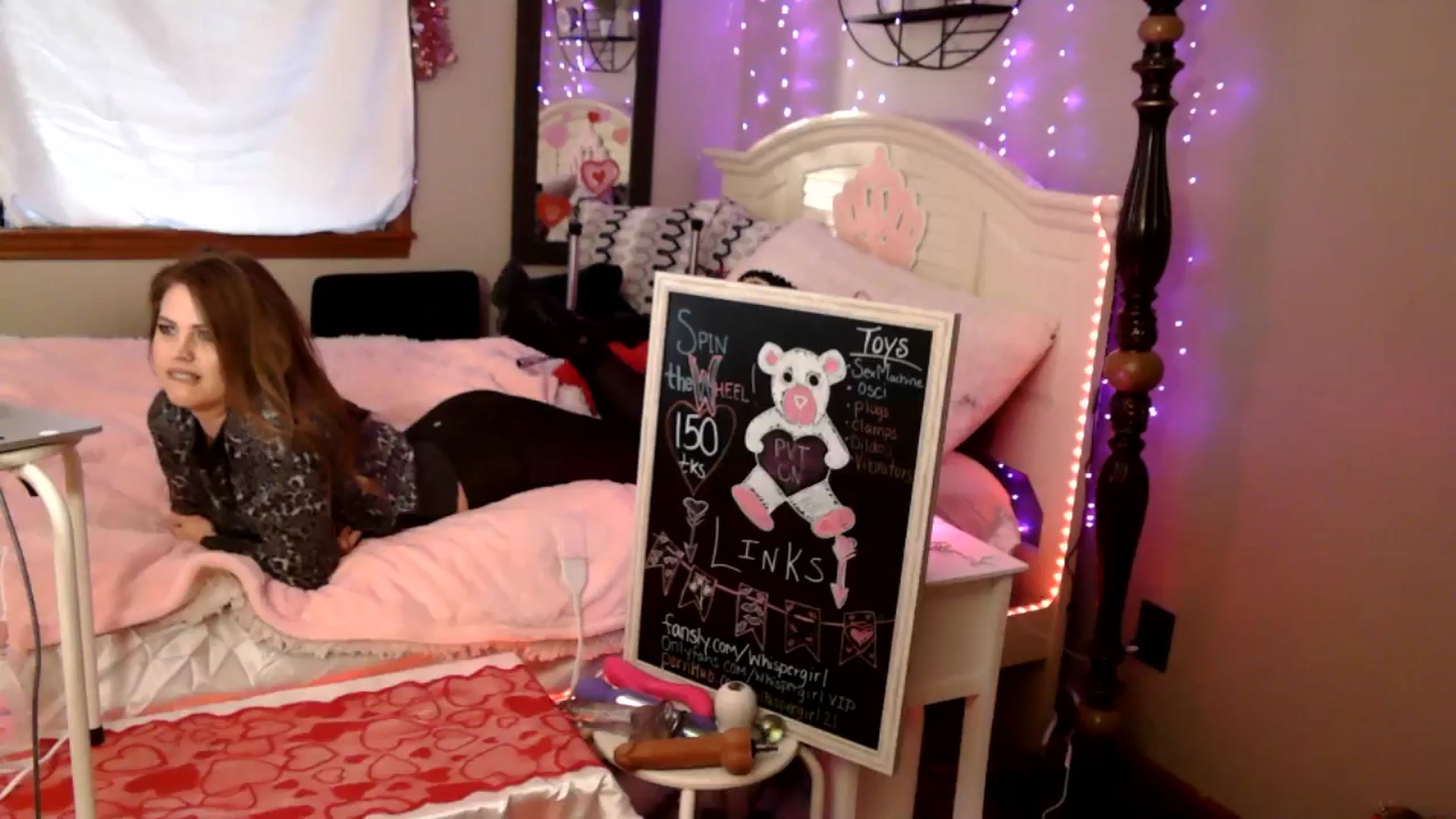 Gallery image thumbnail from WhisperGirl21's myfreecams stream on, 01/27/2025, 16:18 image 5 of 20