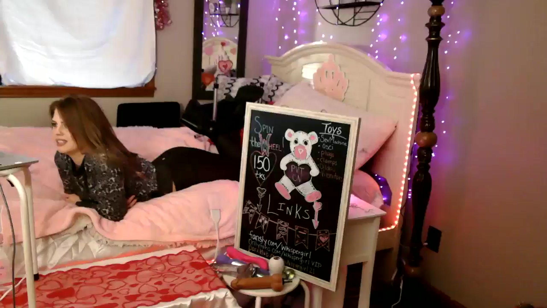 Gallery image thumbnail from WhisperGirl21's myfreecams stream on, 01/27/2025, 16:18 image 6 of 20