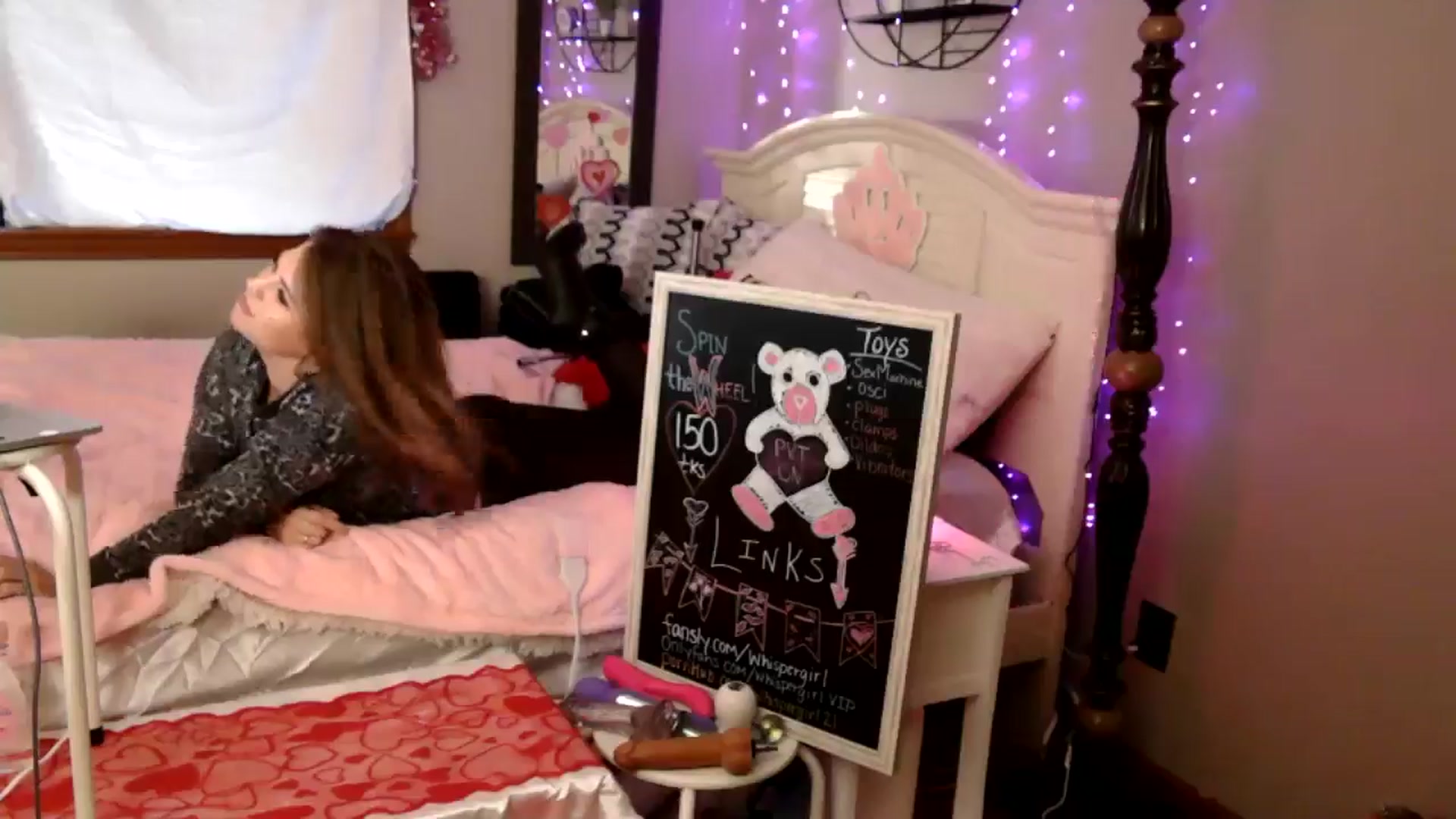 Gallery image thumbnail from WhisperGirl21's myfreecams stream on, 01/27/2025, 16:18 image 4 of 20