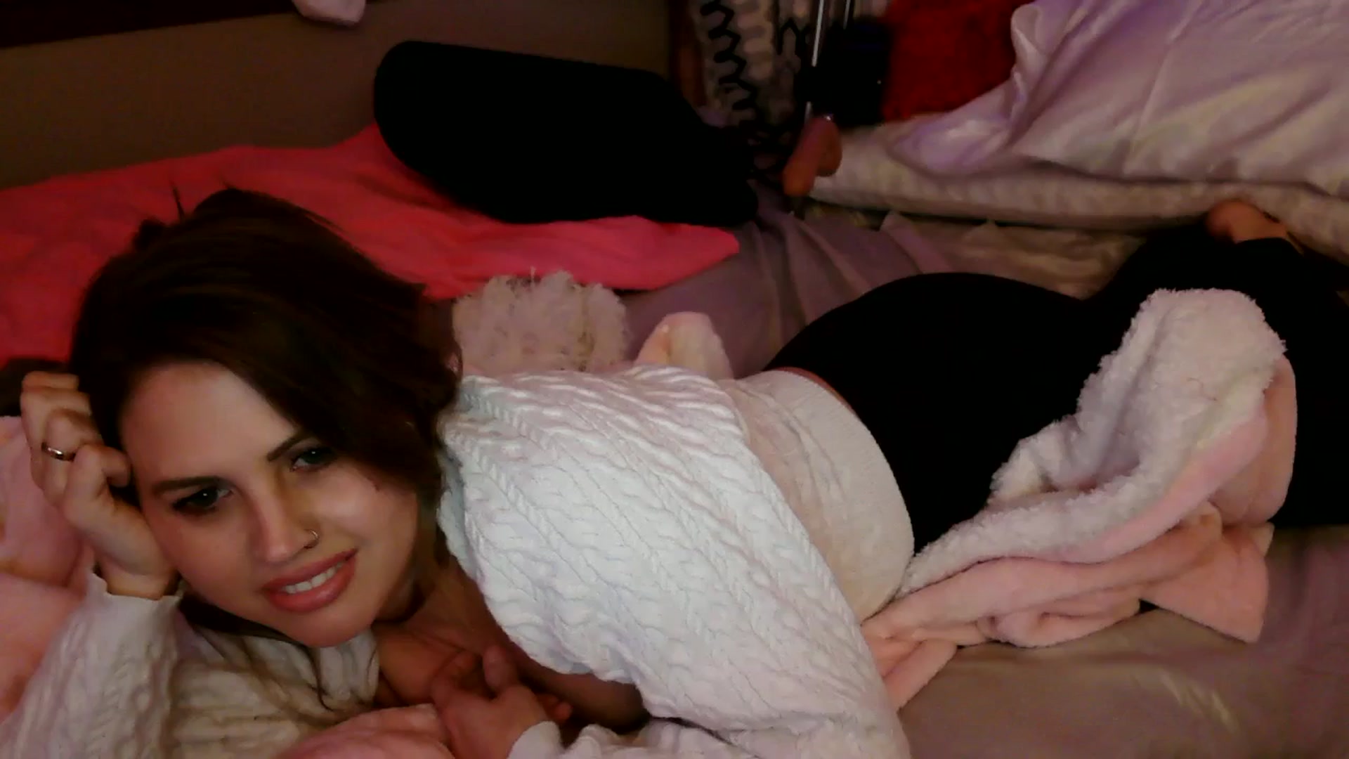 Gallery image thumbnail from WhisperGirl21's myfreecams stream on, 02/13/2025, 04:05 image 7 of 20