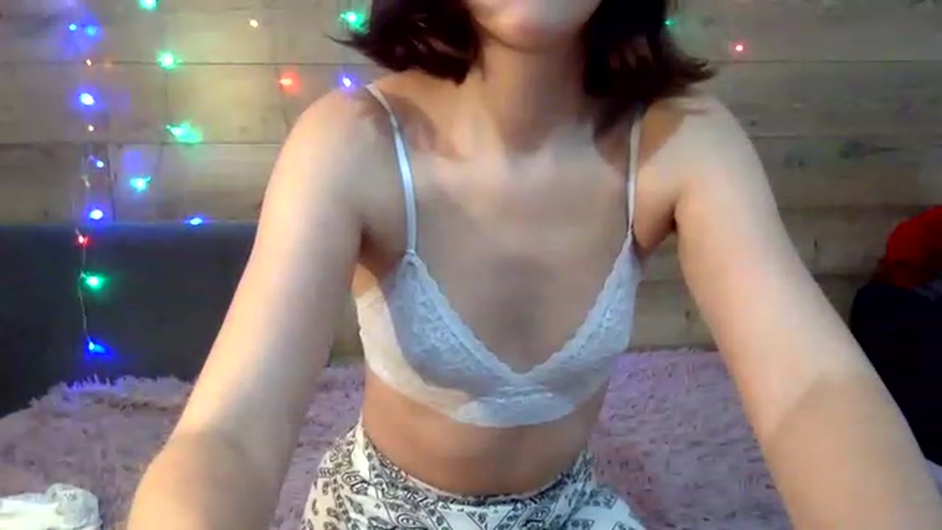 Gallery image thumbnail from WhiteMilka's myfreecams stream on, 11/15/2022, 23:25 image 4 of 20