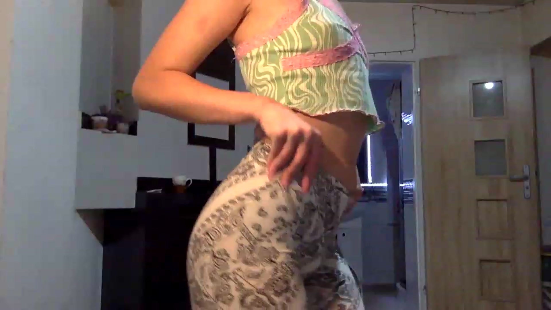 Gallery image thumbnail from WhiteMilka's myfreecams stream on, 07/10/2023, 24:41 image 8 of 20