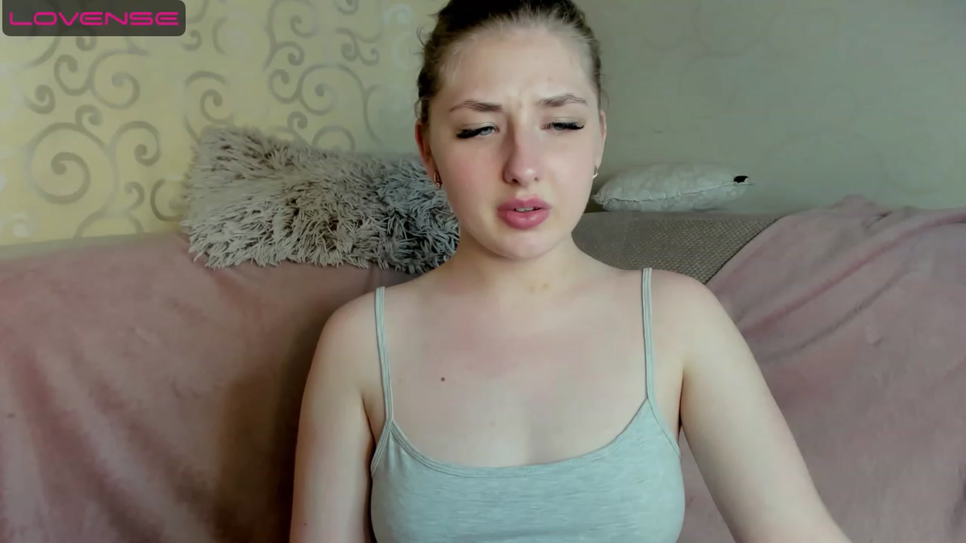 Gallery image thumbnail from WhitePerl's myfreecams stream on, 05/19/2023, 12:12 image 7 of 20