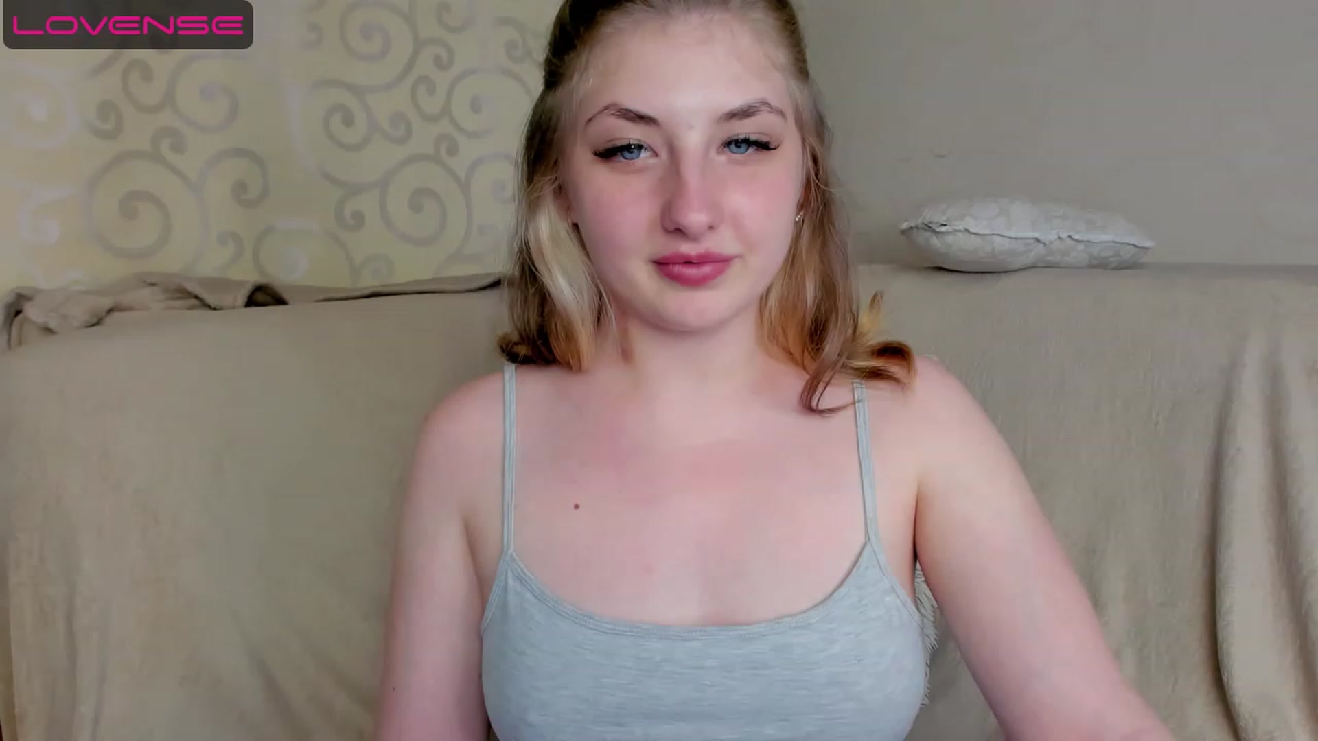 Gallery image thumbnail from WhitePerl's myfreecams stream on, 05/21/2023, 09:02 image 7 of 20