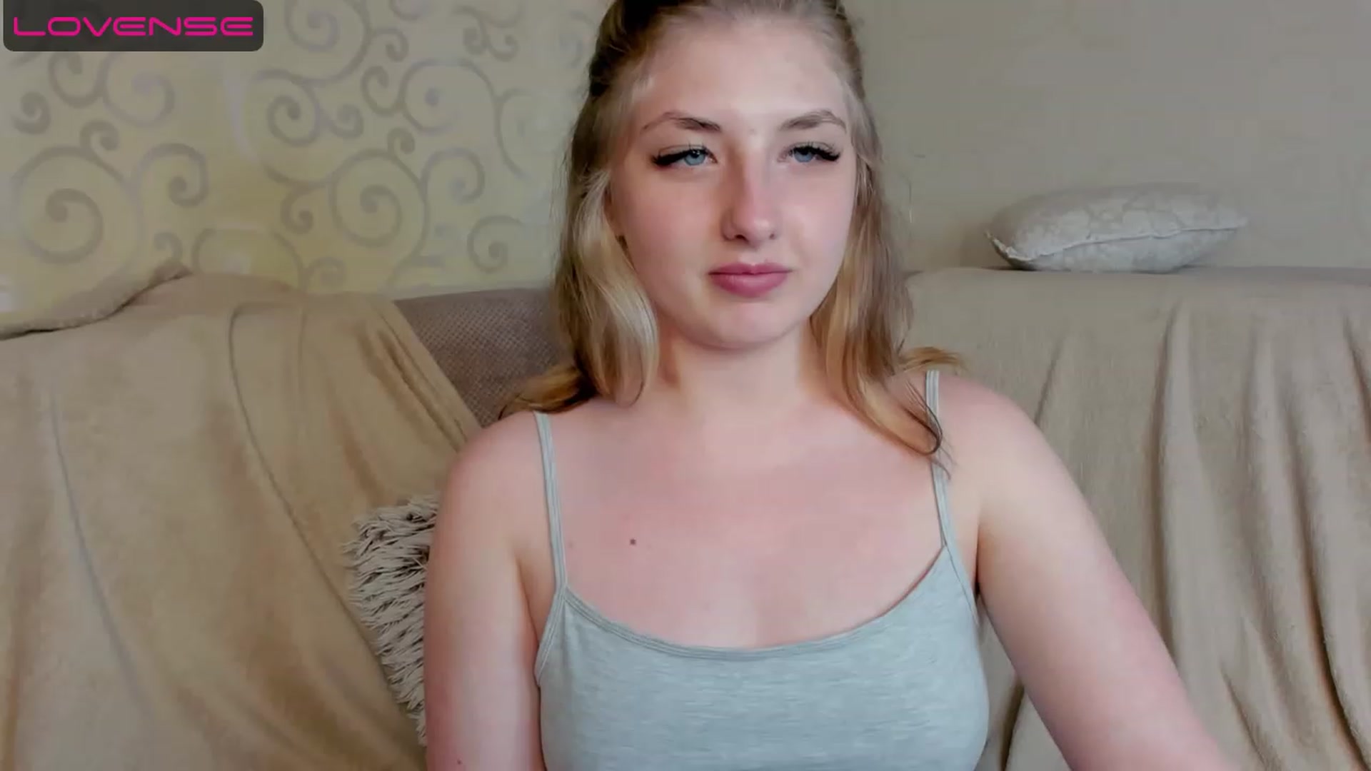 Gallery image thumbnail from WhitePerl's myfreecams stream on, 05/21/2023, 13:05 image 2 of 20