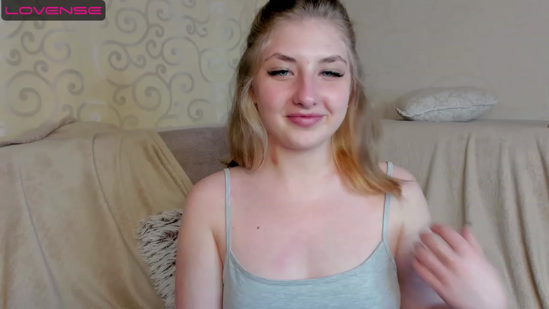 Gallery image thumbnail from WhitePerl's myfreecams stream on, 05/21/2023, 13:05 image 14 of 20