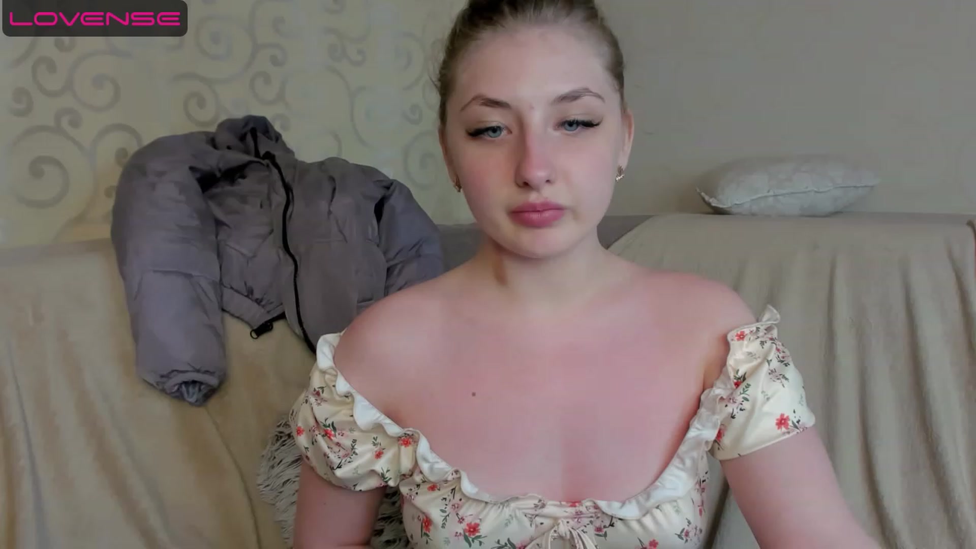 Gallery image thumbnail from WhitePerl's myfreecams stream on, 05/21/2023, 14:21 image 3 of 20