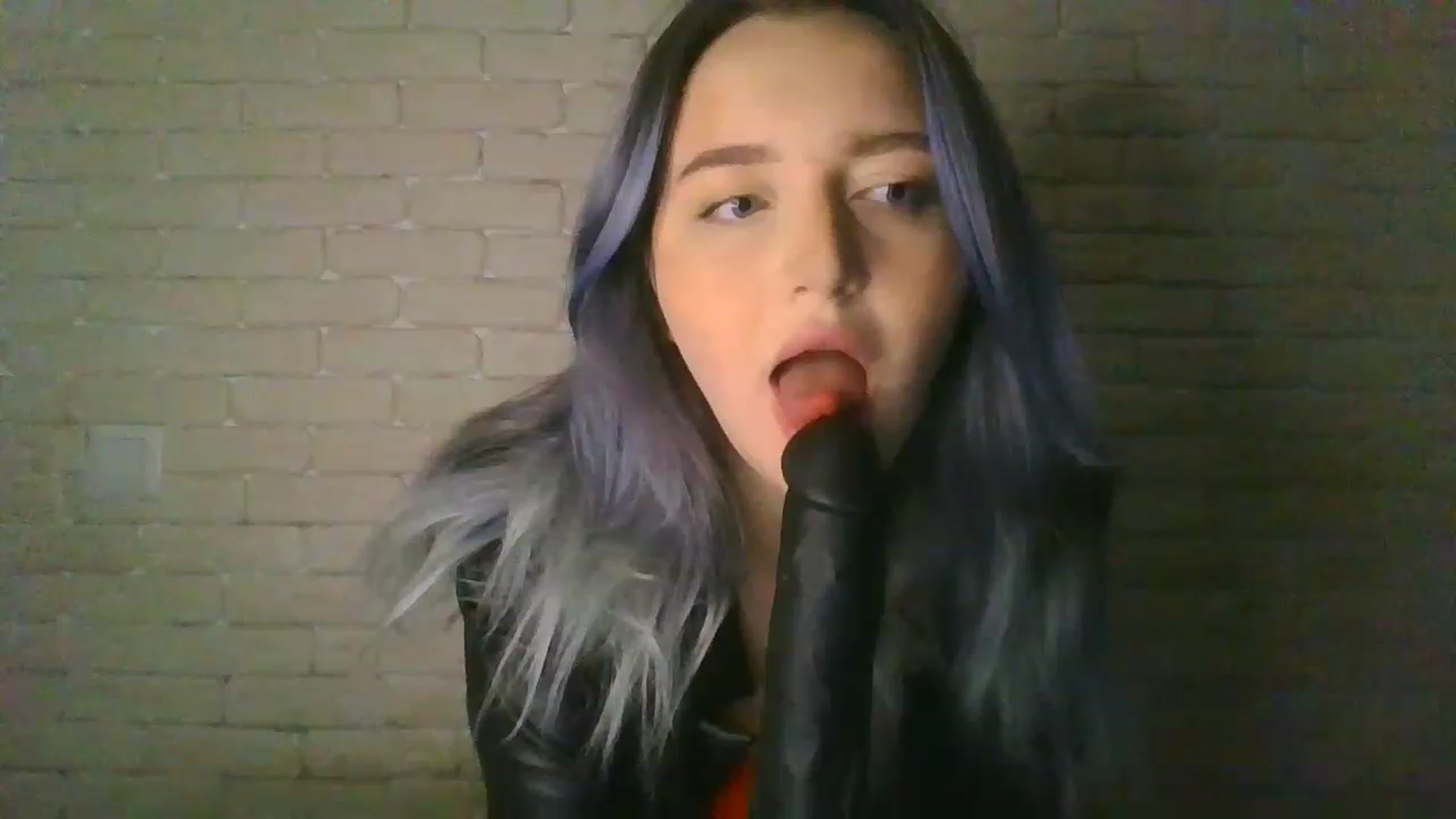 Gallery image thumbnail from WhiteRabbbitt's myfreecams stream on, 11/25/2022, 21:40 image 7 of 20