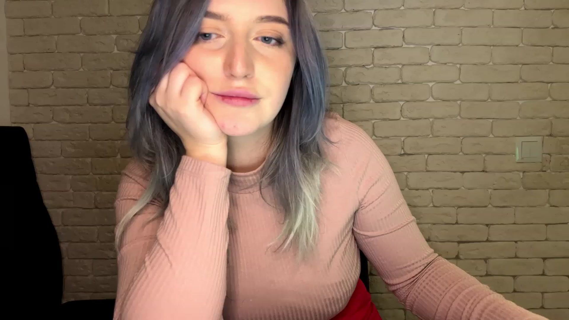 Gallery image thumbnail from WhiteRabbbitt's myfreecams stream on, 11/28/2022, 24:46 image 17 of 20