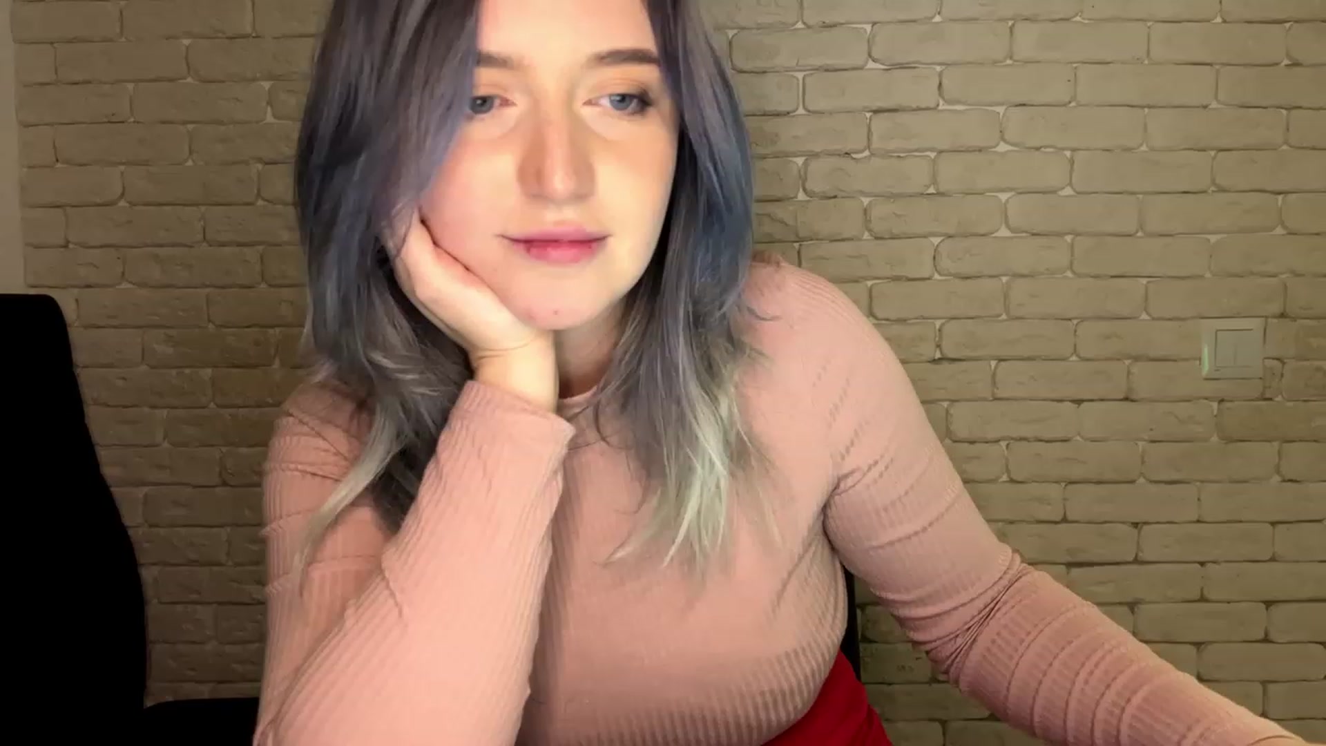 Gallery image thumbnail from WhiteRabbbitt's myfreecams stream on, 11/28/2022, 24:46 image 15 of 20