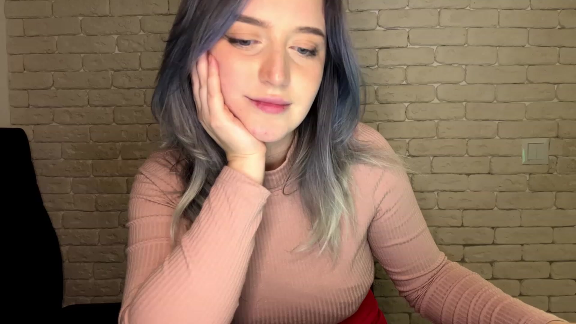 Gallery image thumbnail from WhiteRabbbitt's myfreecams stream on, 11/28/2022, 24:46 image 14 of 20