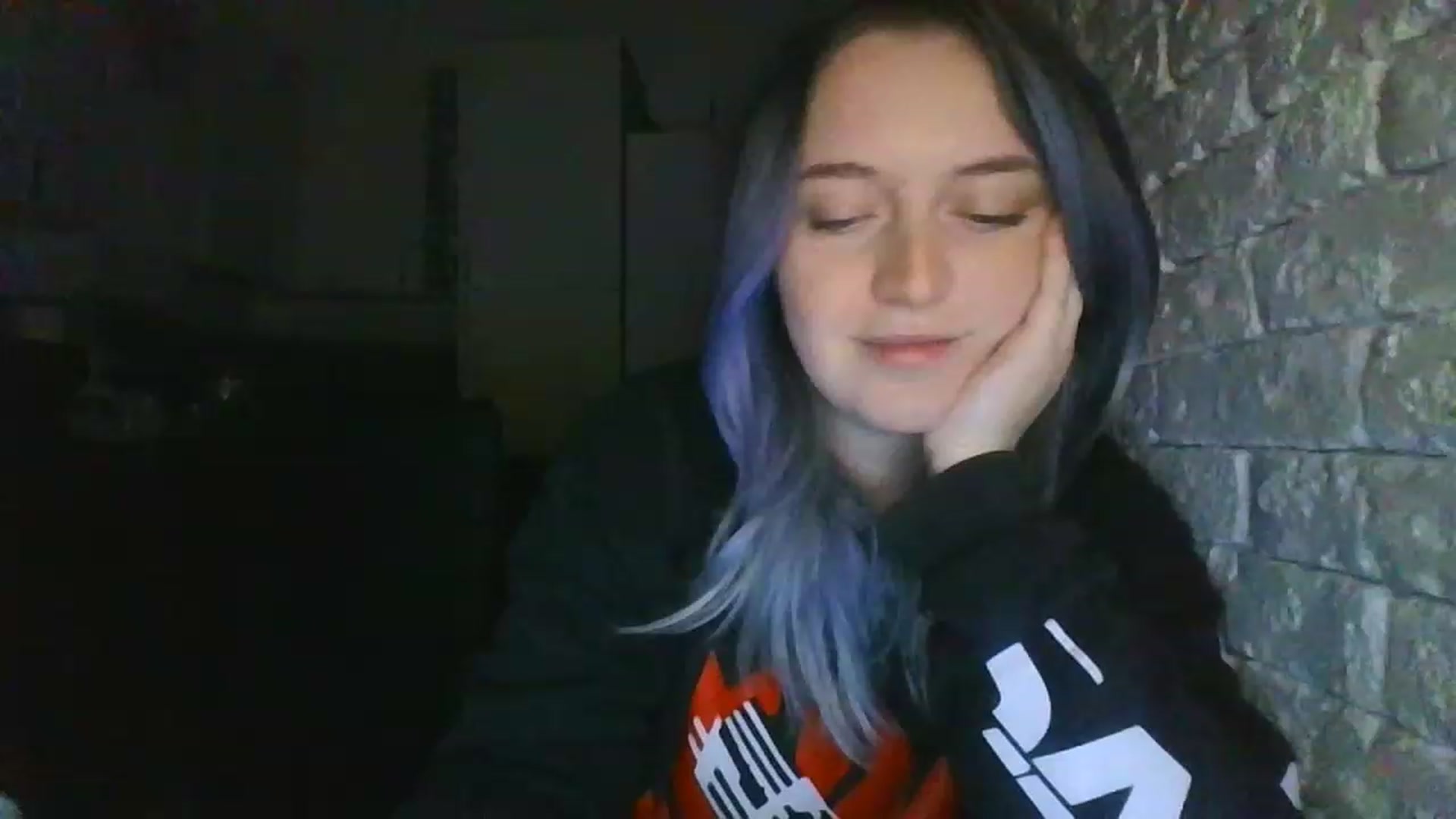 Gallery image thumbnail from WhiteRabbbitt's myfreecams stream on, 11/28/2022, 21:14 image 6 of 20