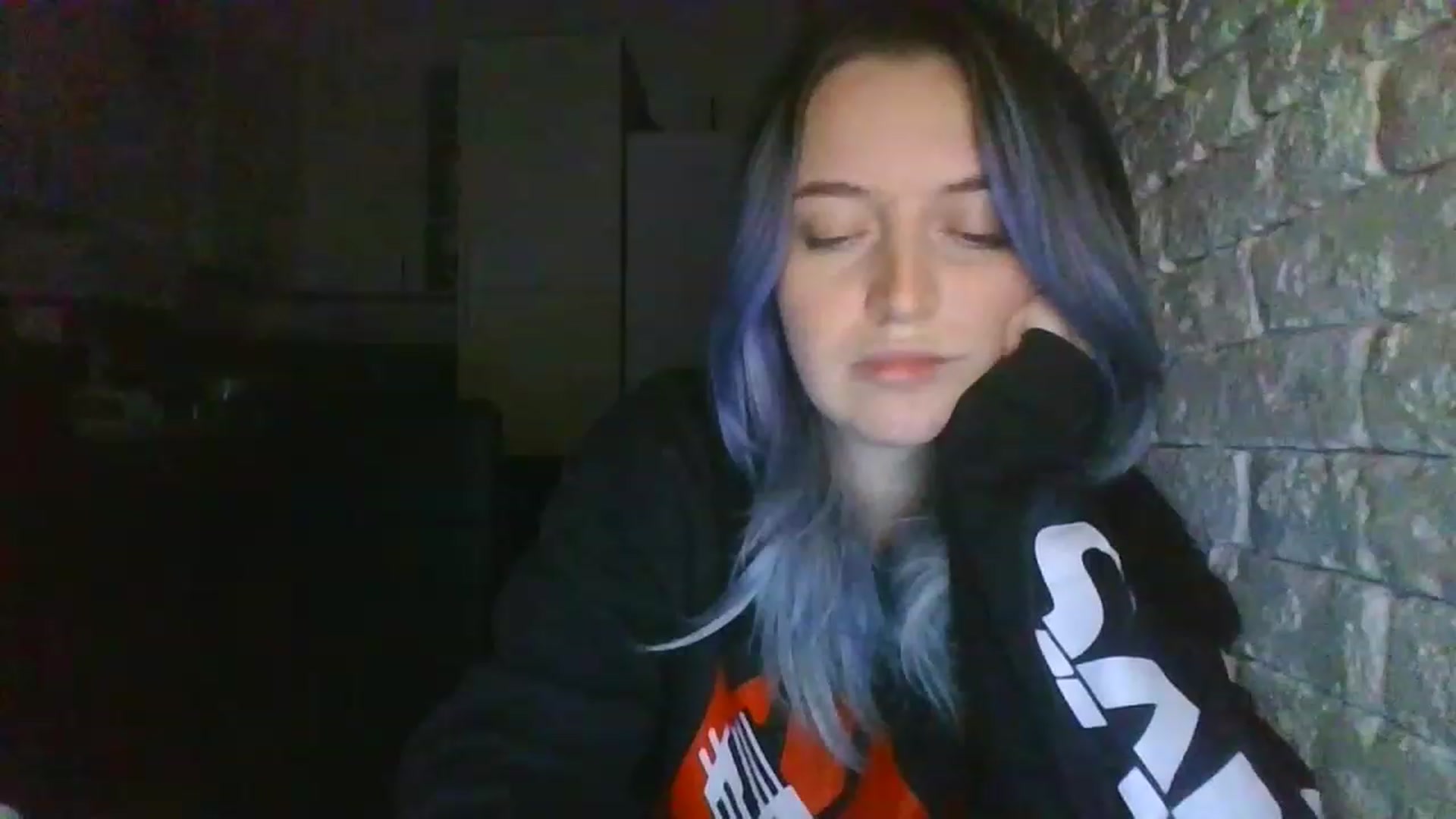 Gallery image thumbnail from WhiteRabbbitt's myfreecams stream on, 11/28/2022, 21:14 image 14 of 20