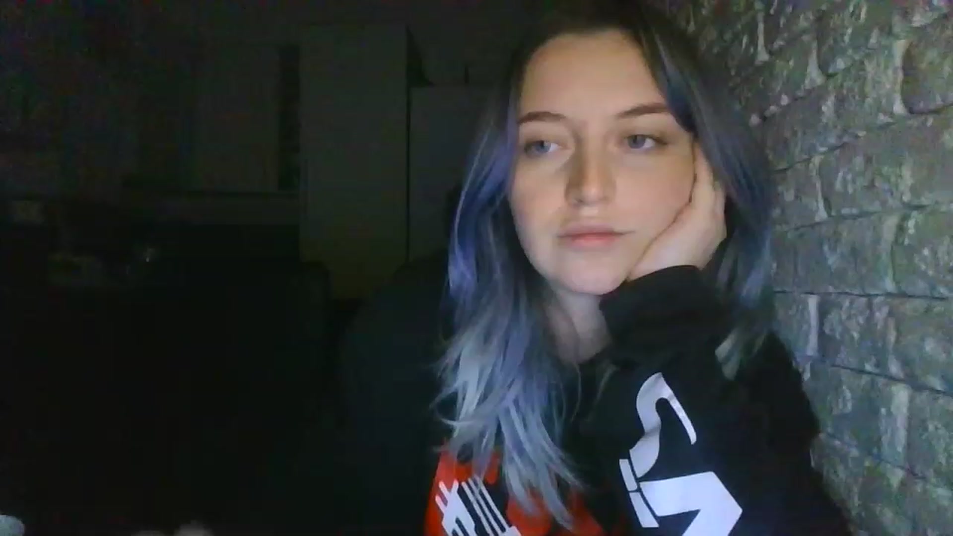 Gallery image thumbnail from WhiteRabbbitt's myfreecams stream on, 11/28/2022, 21:14 image 19 of 20