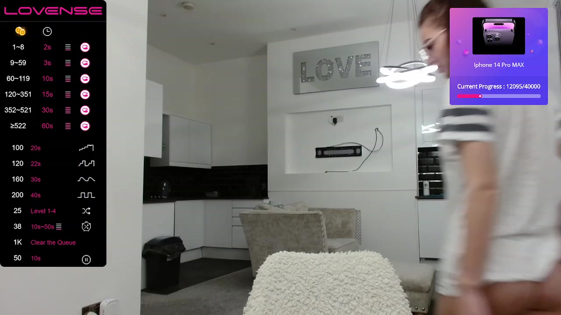 Gallery image thumbnail from White_Moon_X's myfreecams stream on, 04/08/2023, 20:26 image 19 of 20